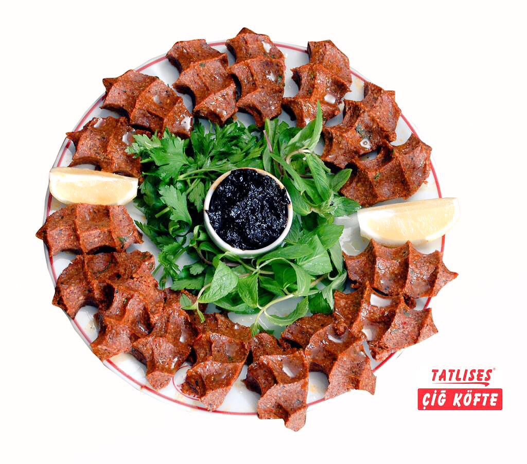 Rotterdamda Tatlıses çiğ köfte varmış, gerçekten yediğim en güzel çiğ köfteydi! <a href="/imparatoribo/">İbrahim Tatlıses</a> @Tatlisescigkoft