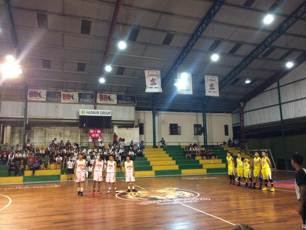 atmosphere_2015's tweet photo. Yaa saat ini sedang diadakannya grand final antara SMAN 3 vs SMA Kanaan.. Ayoo buruan ke Suria Arena sekarang jugaaa http://t.co/8Qg8QlKHfL