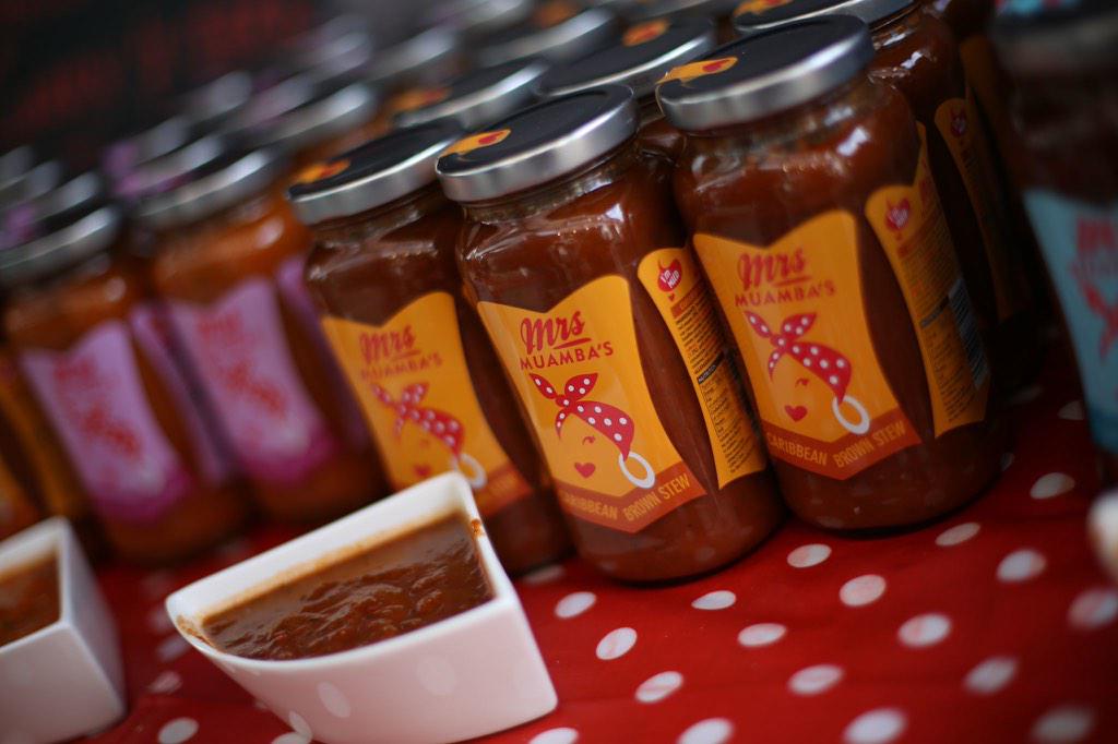 _makersmarket's tweet photo. Fab to have @MrsMuambas here with us again! #knutsford #today http://t.co/CE8hs9qCo6