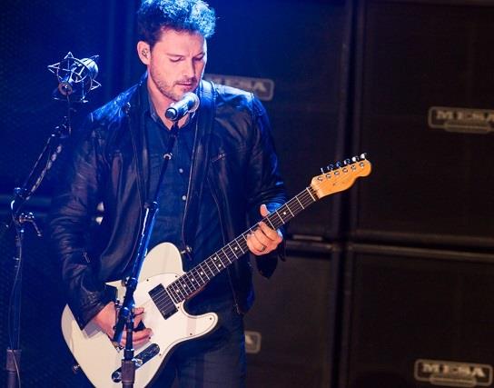 Happy 42th birthday, mister Ryan Peake!! We hope you have an amazing day! 