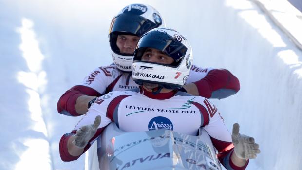 MLaubergs's tweet photo. #Latvia #Lepnums #Bobsleight http://t.co/Az25cb7ptM