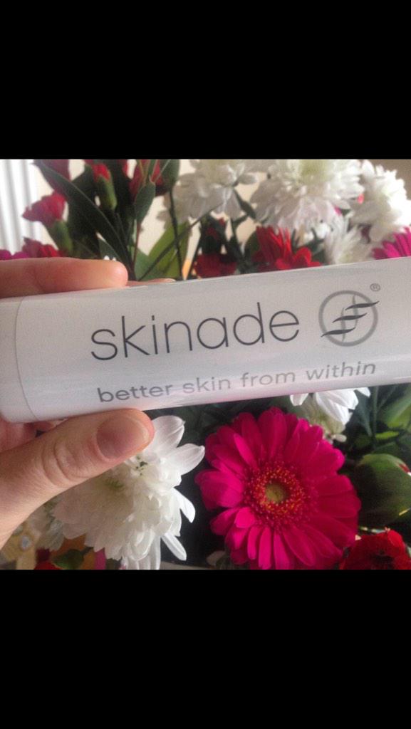 vintagebeautyb's tweet photo. Put a spring I. Your step and a glow to your skin with the amazing @skinade #collagendrink #BetterSkinFromWithin x http://t.co/vixb84p5bf