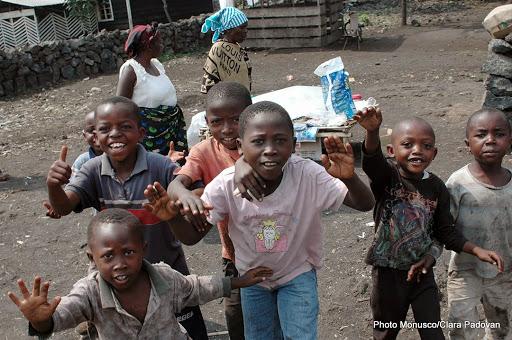 radiookapi's tweet photo. #RDC: deux médecins accusés de complicité dans le #kidnapping de leur collègue à Rutshuru http://t.co/Z8jw4PjSPY http://t.co/dheZgGEGub
