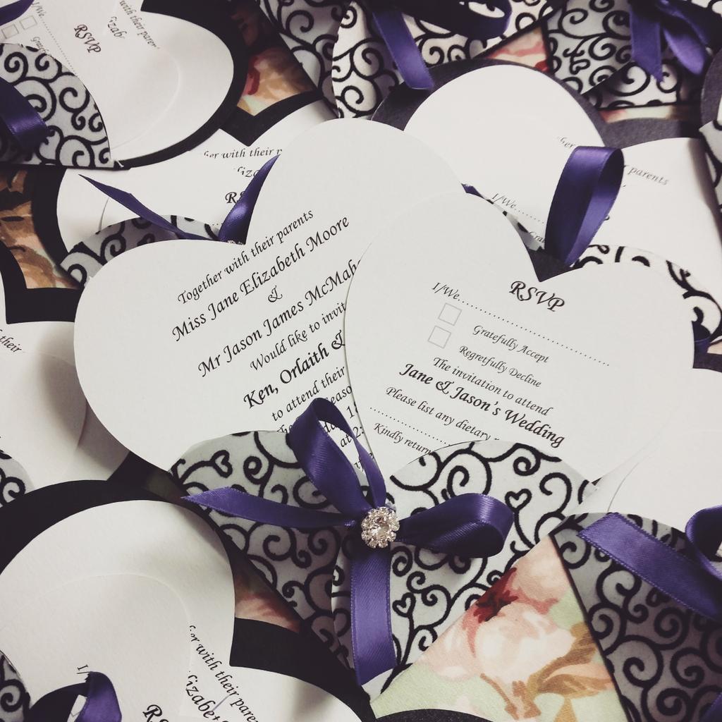 PaperRoseLou's tweet photo. bespoke heart pocket wallets, available in any colour #quirky #weddings #handmade #weddinginvitations #heart http://t.co/Ntpgm4U5Ni
