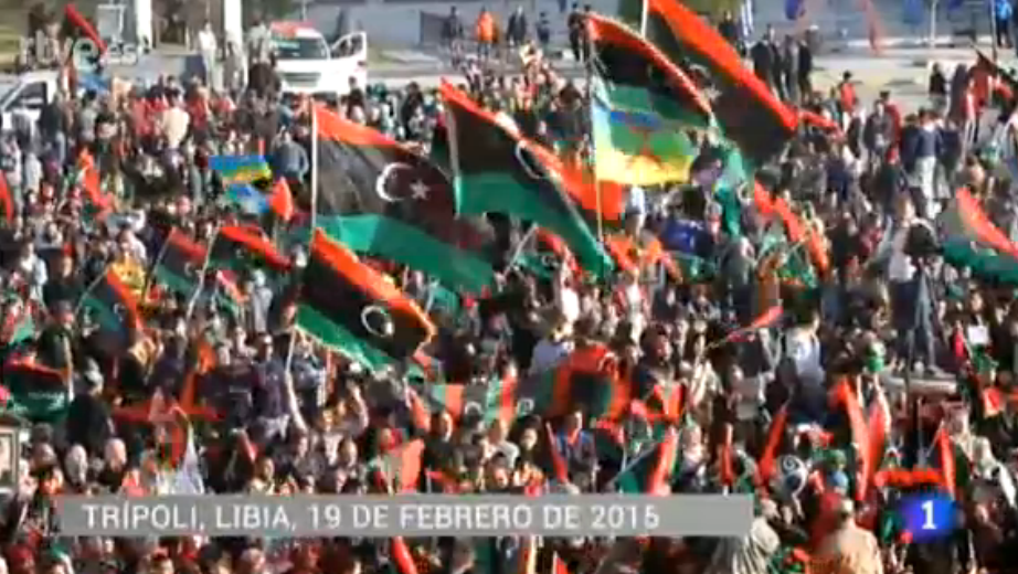 telediario_tve's tweet photo. El Estado Islámico controla cada vez más territorio en Libia. Con @montserratboix en http://t.co/FbbvV2mXto http://t.co/EmbAMA7Pfb