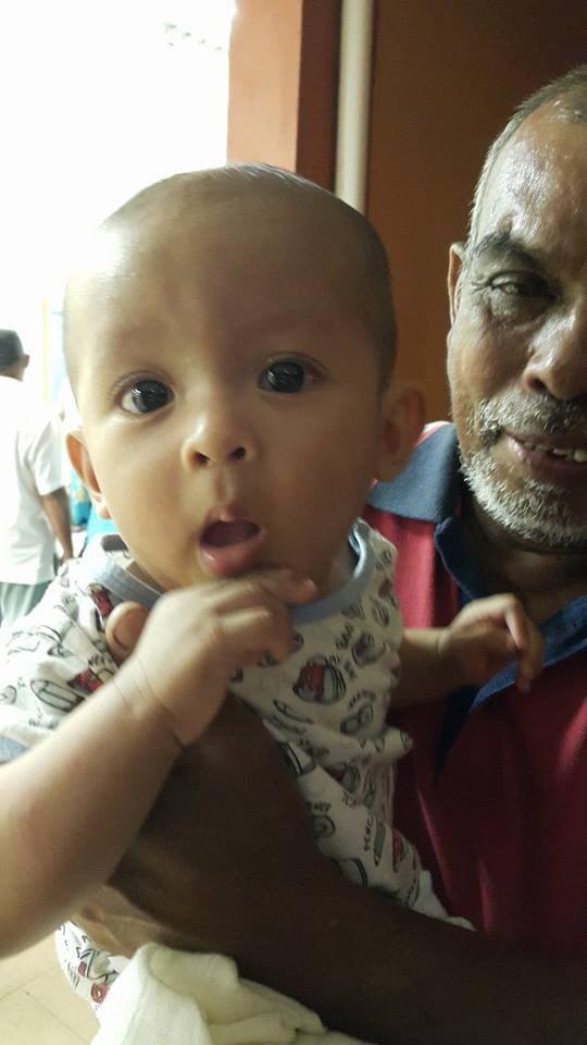 Anak bongsu mangsa bunuh di Gua Musang semalam.Baru umur 6 bulan.😭😭😭