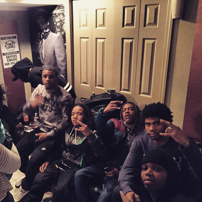 BadLuck108's tweet photo. #BadCompany #NONFICTIONRADIO #TheMovementNF http://t.co/tVyozD0ia6
