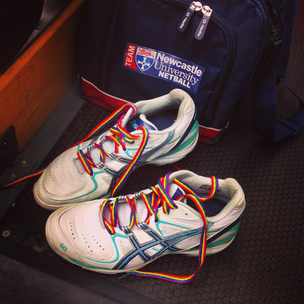 florence_bauer's tweet photo. @NUNCNewcastle supporting #LGBT at #StanCalvert Go @NCLsport 💙❤️ http://t.co/VnE8dahQxN