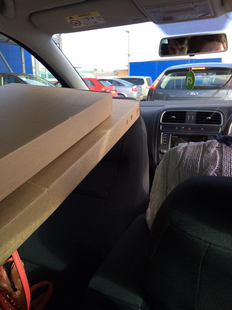 jsteffen93's tweet image. It's about time we bought our Range Rover. Boxes don't fit. #PoloProblems #Ikea @DaviesBeth