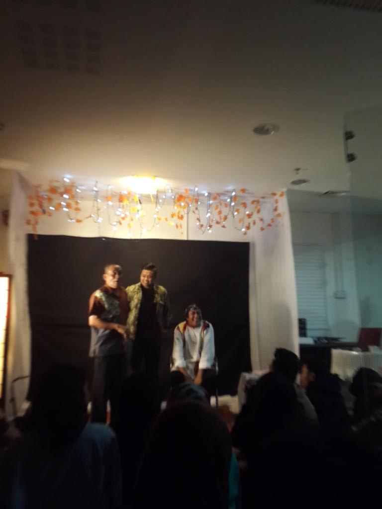 arzkml's tweet photo. #KopiSeniMuzik #liveupdate #orgkampong http://t.co/GRHzphifqT
