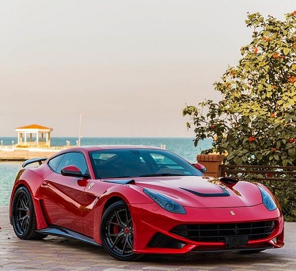 onepassion4him's tweet photo. “@LUXURYPlCTURES: This F12. http://t.co/3JL3f0OUdT” #FutureBucketList #DreamBuilding #SomeDay