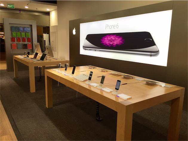 MacGeneration's tweet photo. #TopLecture : Analyse de l'arrivée d'Apple en #Israel http://t.co/DieqxAR3mG http://t.co/3VCZjImMAM