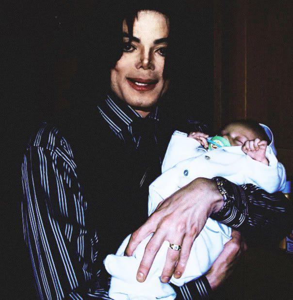 ReallBlanket's tweet photo. Hey guys .. how are  you today? ☺ I'm feeling happy :D Good and Happy Sunday to all:) #with #dad http://t.co/gTVoxvfSj3