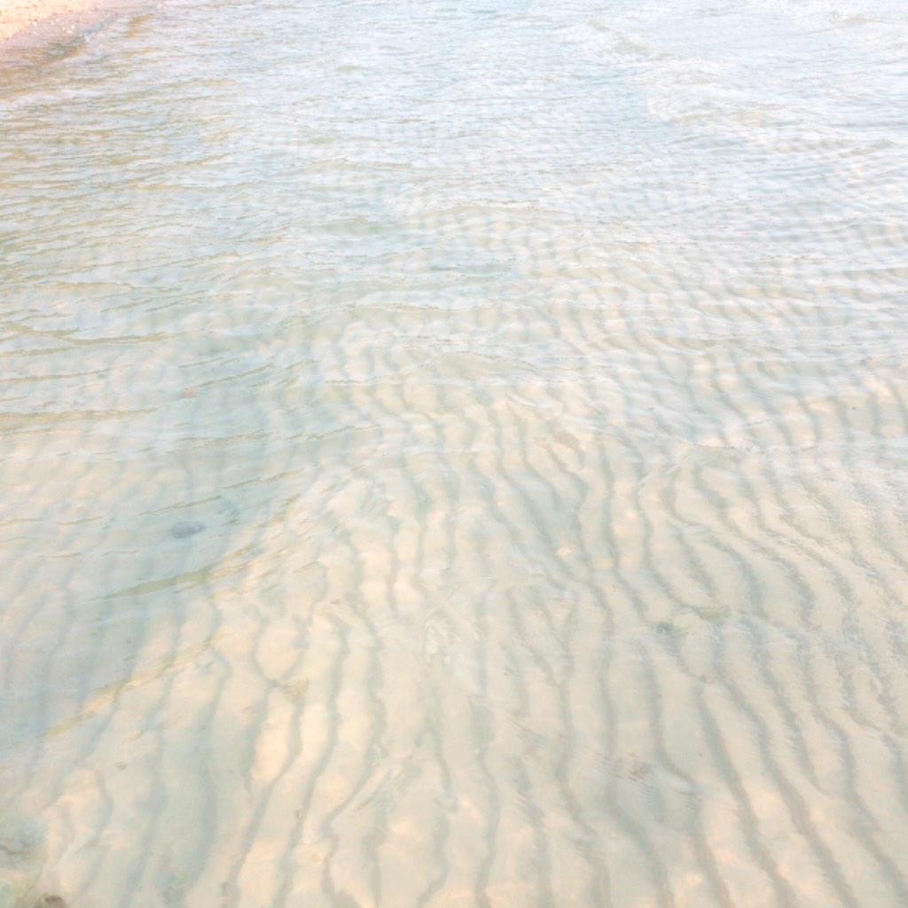 mpjna's tweet image. หาดสอ ชลบุรี น้ำใสมาก คนน้อยสุด บรรยากาศดี ของไม่แพง #ReviewThailand