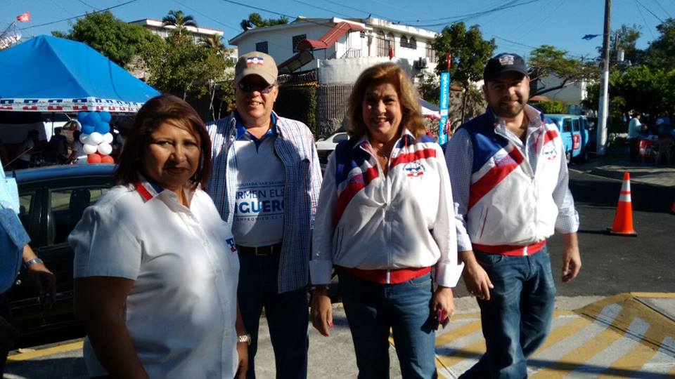 FigueroaCarmenE's tweet photo. ¡Presente por la patria! Los invito a que seamos parte de esta gran fiesta cívica y que decidamos el rumbo del país. http://t.co/gOewyVMXd7