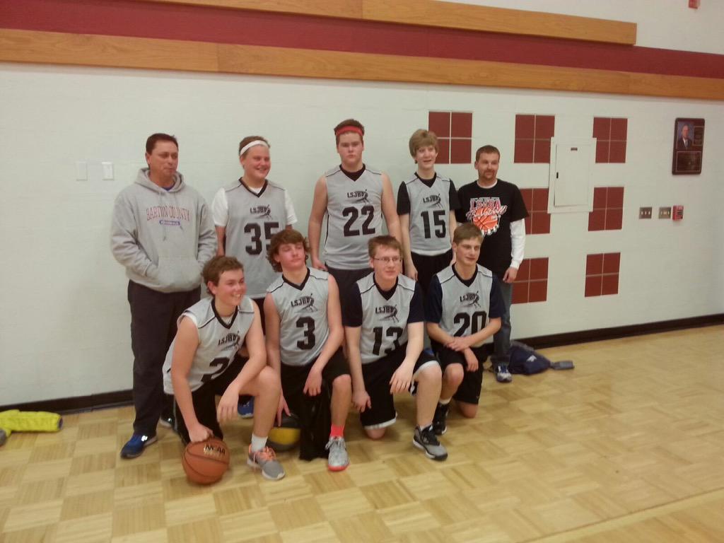 mcclarkkc's tweet photo. 2nd place finish in the tourney. fun season! #timeforsomebaseball http://t.co/WP605Oyx7I