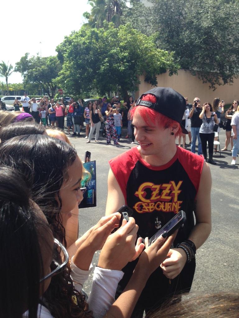 #vote5sos #kca