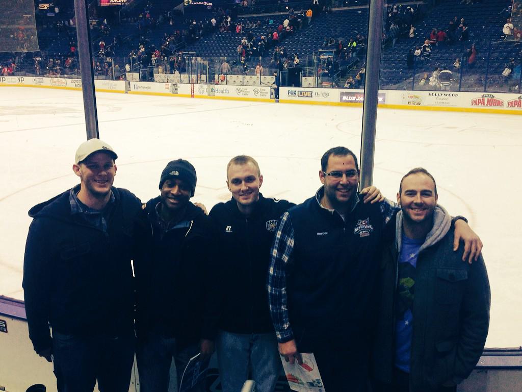 ParkerH32's tweet photo. Successful night in Columbus with the dudes #OUsportsad http://t.co/gxzD1QXb22
