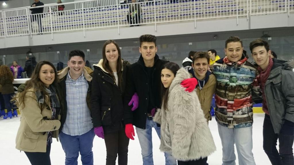 GarciaJ_23's tweet photo. Gran finde con grandísimas personas! Inmejorable #Ingeniosos #Aguilillas http://t.co/zriWoJzLEZ
