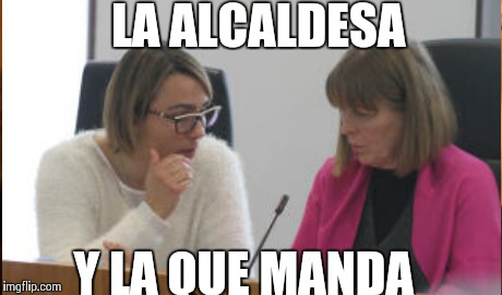 LletDePot's tweet photo. Una gobierna la otra manda ¿adivinan? http://t.co/Q0LwR9M8yx
