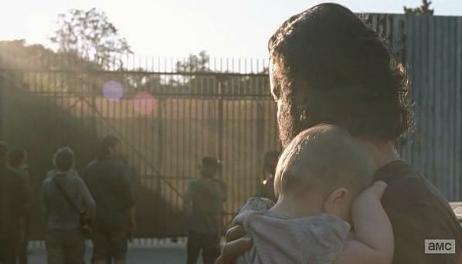 RT if you're ready for tonight! <a href="/WalkingDead_AMC/">The Walking Dead</a> #TWDFamily