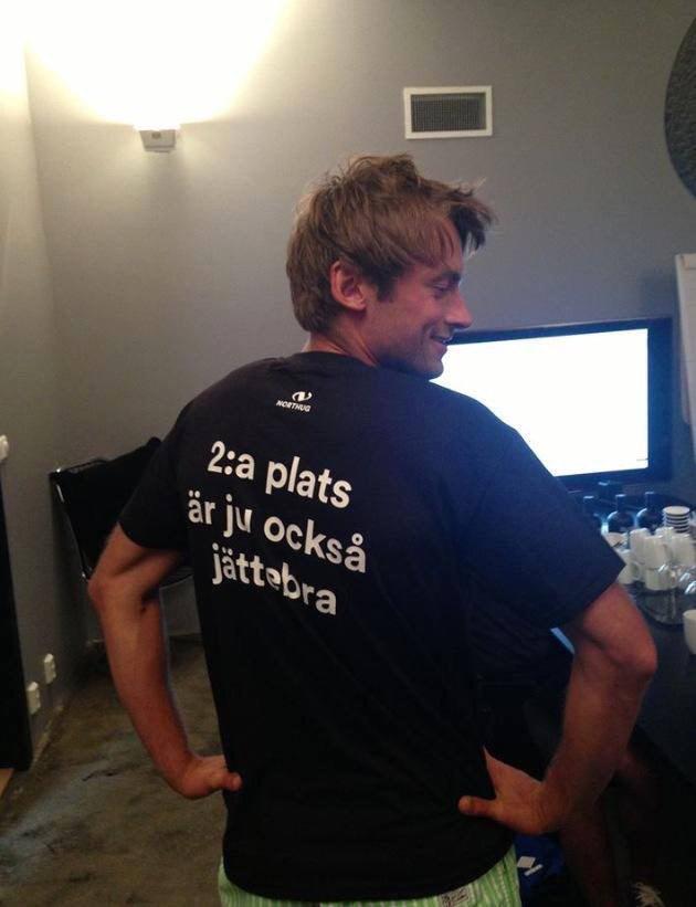 42nicolai's tweet photo. Til alla Svenskar från alla Nordmenn http://t.co/GVaMEBVPn6