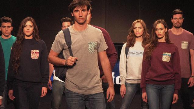code41td's tweet photo. “@DIRECTOSEVILLA: [Fotogalería] El @code41trending @curromg #PortoClothing http://t.co/PN8HLY3ECE http://t.co/H1Xakvjc5U