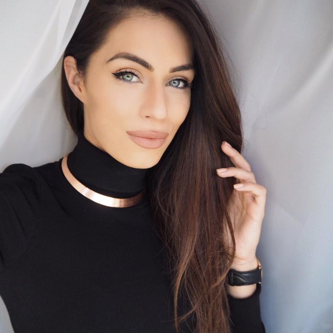 Watch Lydia's leaked NSFW photo on TwXstars