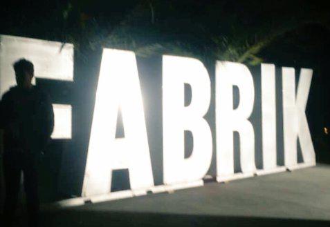 alvarourda96's tweet photo. Madrid me mata #Fabrikazo http://t.co/dnreAsWz8u