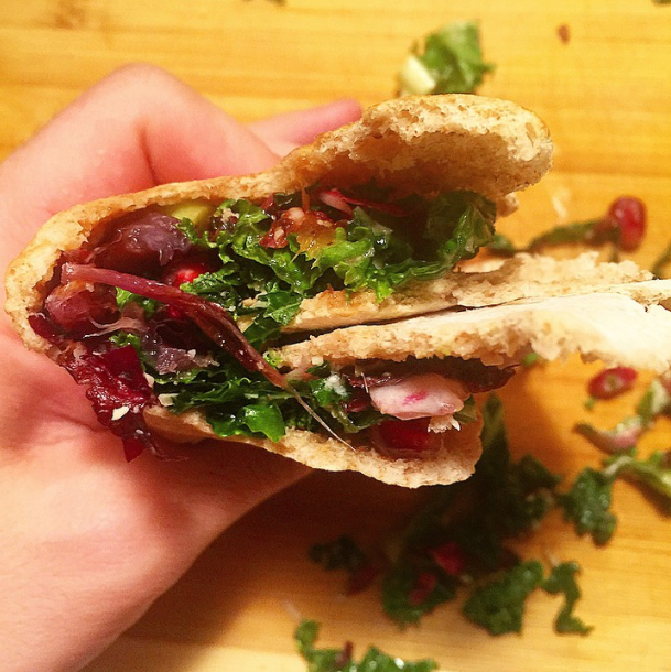 Damascus_Bakery's tweet photo. When life gives you Kale Caesar Salad, put it in a pita!
#DamascusBakeries #HealthyRecipes http://t.co/ocNOZREXDh