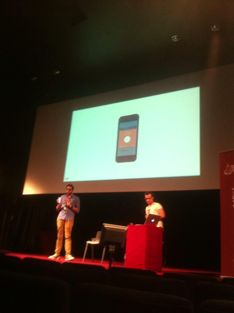 adriswam's tweet photo. "Ça c'est flipr." #flipr #swperpi ~PresentationAuTop Bravo le pisciniste 😁 http://t.co/ZfQi3efaXi