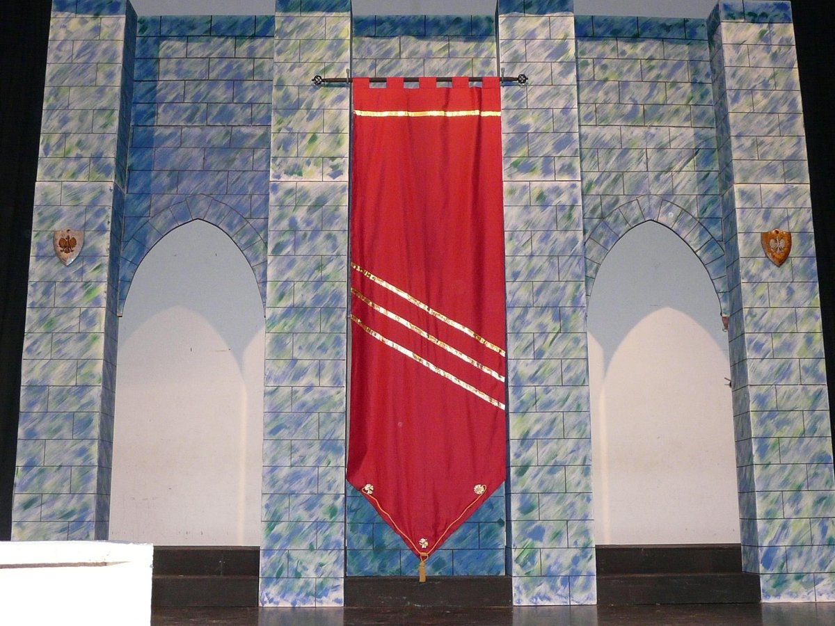 MeersbrookOpera's tweet image. and another sneek peek! Dont forget that tickets are still available. Opens this week at Dronfield Civic