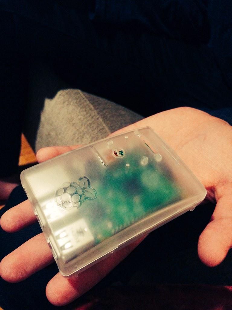 Perlamarela's tweet photo. A new toy in the house. #raspberrypi http://t.co/oc54vB3CMx