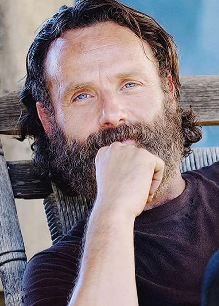 Tonight!😍🃏 #TheWalkingDead #TWDFamily #Alexandria #Thewalkin_the