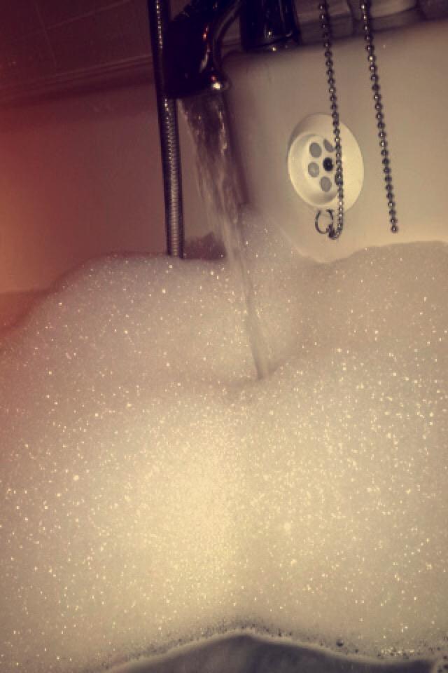codyphipps911's tweet photo. Bath 🚿🛀 http://t.co/1vD1nDlGag
