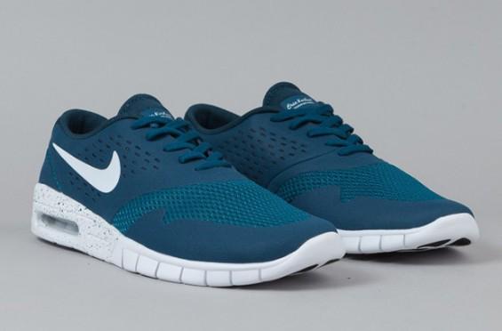 kicksonfire's tweet image. Nike SB Eric Koston 2 Max “Blue Force” - kickson.fr/1Buz933