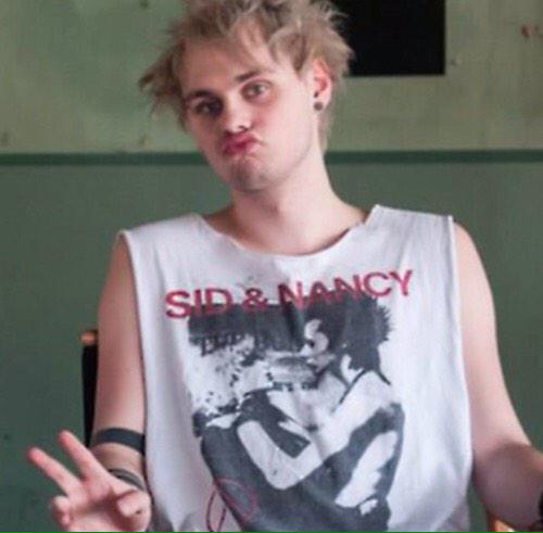 hey im michael. new but not new to fl/rp. rt?