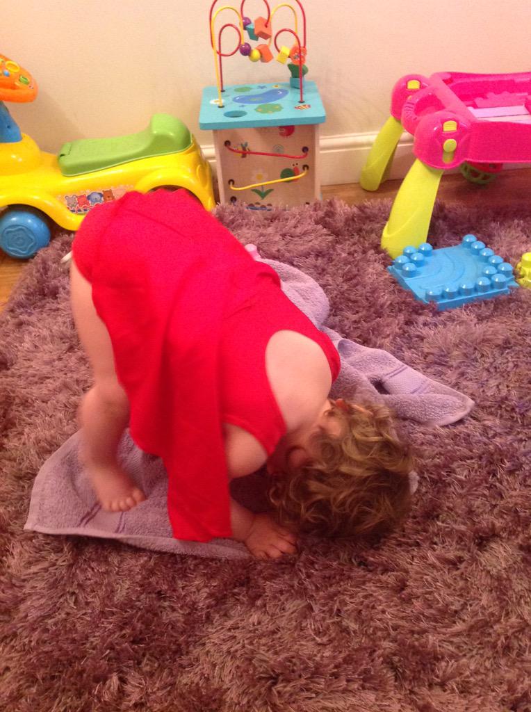 misss_ab's tweet photo. “@stewartbrunton1: Lets dance @ABCDdance http://t.co/8lQHEf1JqJ” little Abcd star! ⭐💕🔠