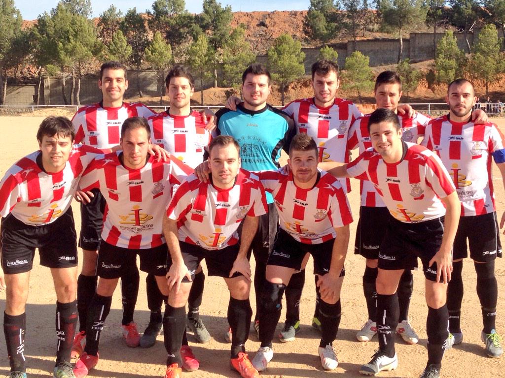 AtleticoIbanesB's tweet photo. Jornada 18
@ElHerrumblarCF 1 - 2 @AtleticoIbanesB (@navaloncreative, #Manu) http://t.co/CjDEfj9ZoV