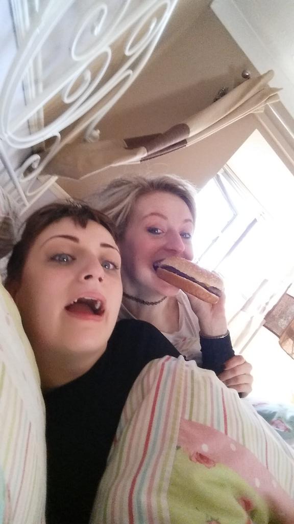 SaydieeB's tweet photo. Hahahaha this morning was a classy one! @SouthernLucy http://t.co/DvCUZl6toH