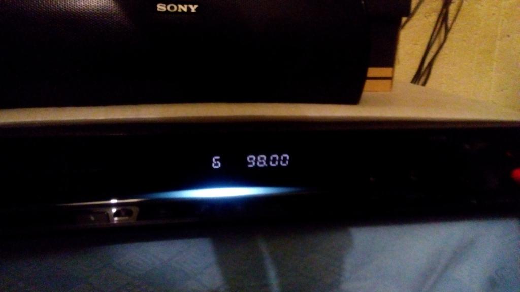 GADOtheDJ's tweet photo. My favorite show #MyHouse it completes me @euphonik #sony @5FM http://t.co/pKKxRPDt4u