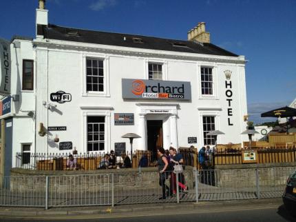 Found <a href="/orchardfalkirk/">Orchard Hotel</a> today on the hunt for a post-Saturday-night-out fry up. Awesome little place...