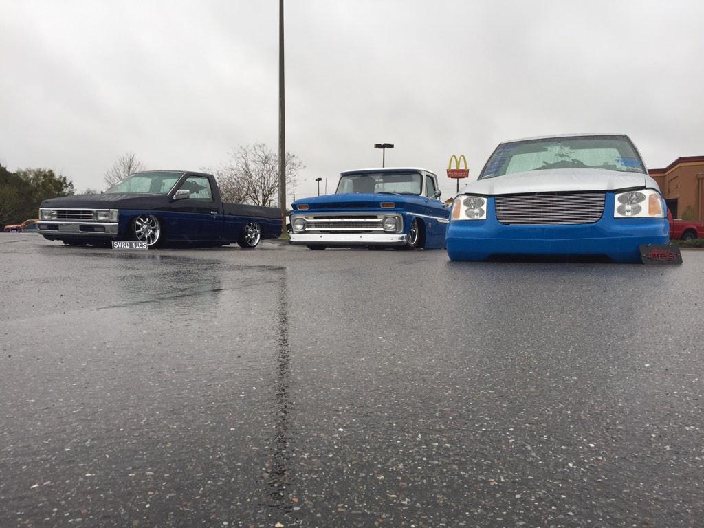 bd94s10's tweet photo. #BadaBing posted up with our Severed Ties club and Associates. #DIITD 2015 @MikeMurray13 #STVic &amp; Steven 👍 http://t.co/qNmv3Paldd