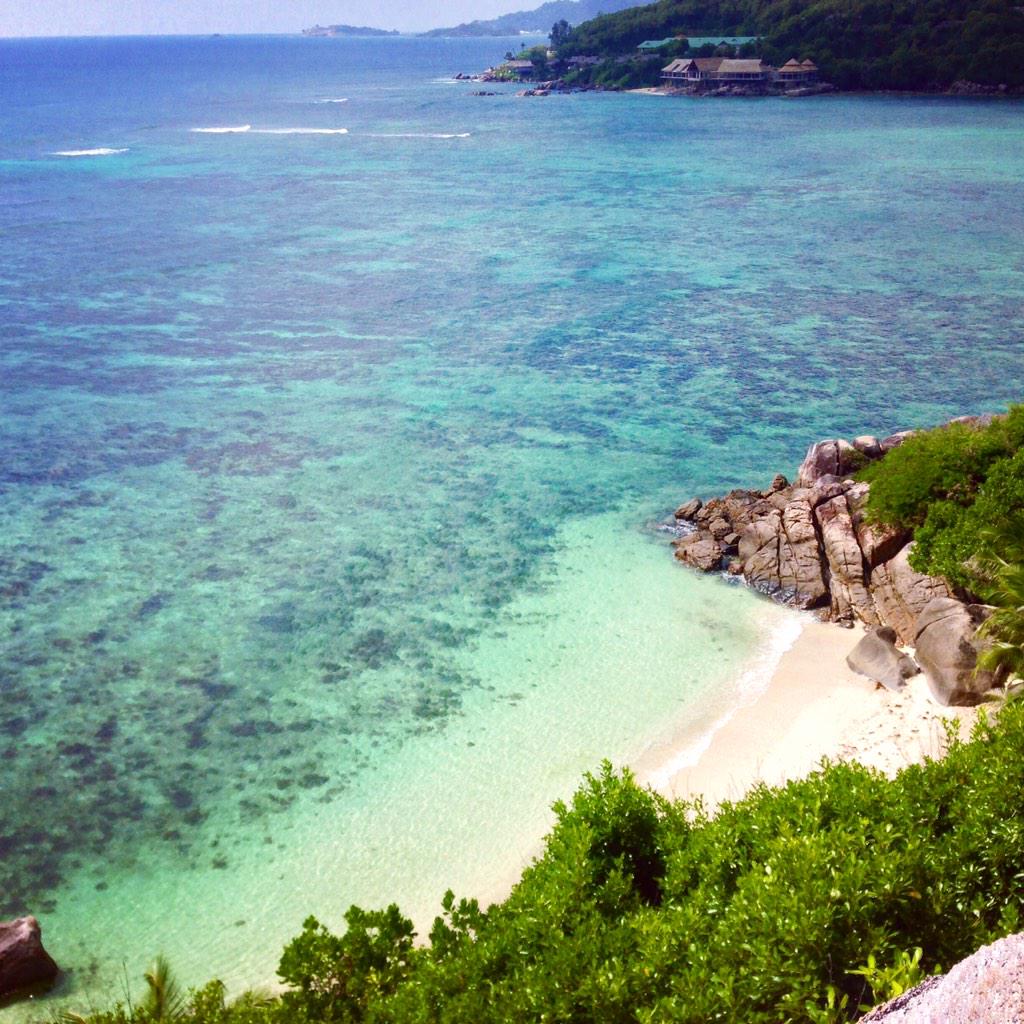 larissaa's tweet photo. Visiting île Moyenne yesterday 🌊🐬⚓️💙💀🐢 http://t.co/rA1jiEnAHW