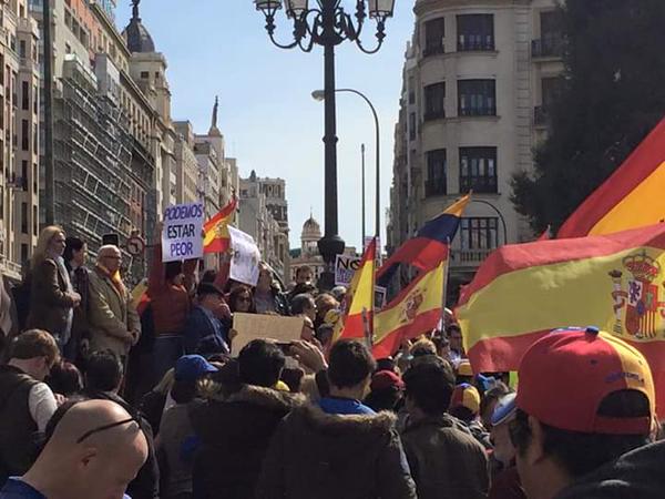BOBVEN's tweet photo. #01M Marcha por la Democracia en Venezuela contra el Chavismo en #España #TRANSICIONVENEZUELA http://t.co/Dy12BH9mDp