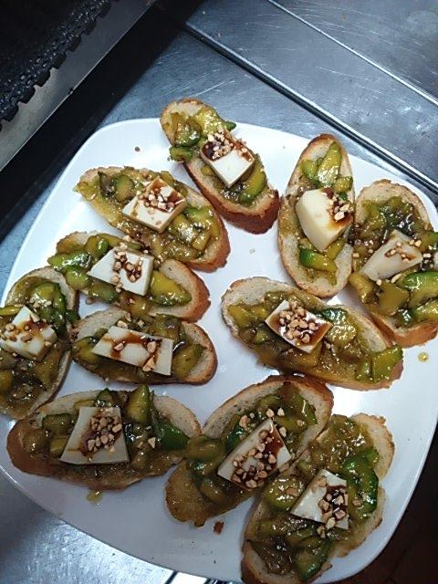 cafe__espanol's tweet photo. Las mejores tapas viendo el fútbol en Café Espaňol http://t.co/h0R49IGotq