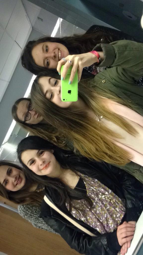 Midget_gem_'s tweet photo. Had such a good weekend at #rytf at @TheCastleNN8 with @clojade_ @ZoeSmart99 @Katie_Jayne_101 and holly xx http://t.co/FRxIAE5hQf