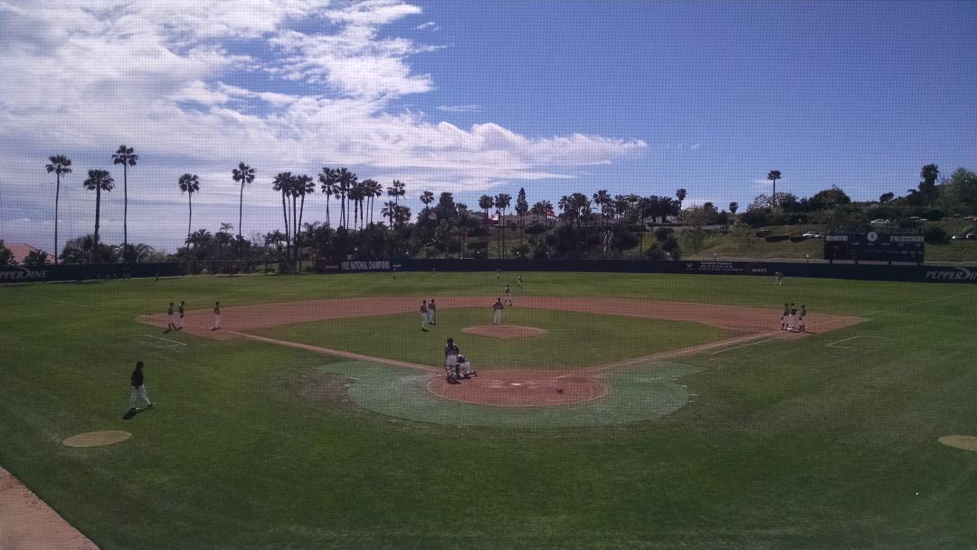 PepperdineBASE's tweet photo. Waves taking #InfieldOutfield in their #SundayCamos. #PEPvsHAW coming up. http://t.co/tqC1ulM03V