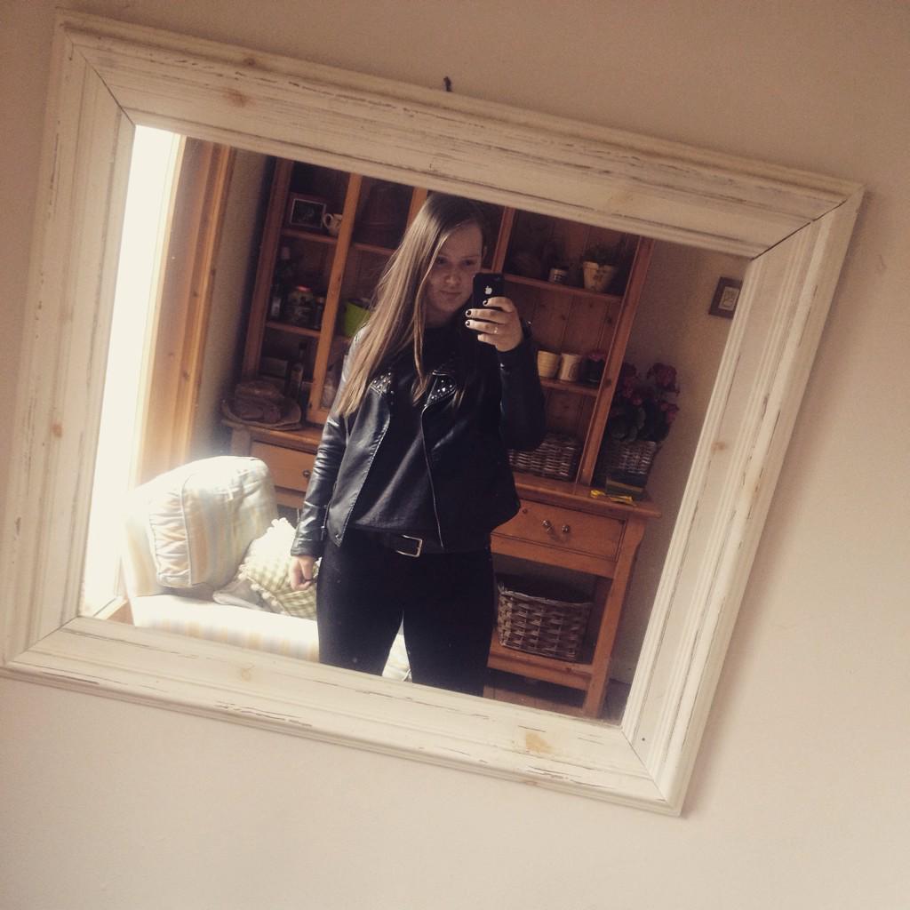 char_brookss's tweet photo. Sundays😋 http://t.co/EltYJhhSbF