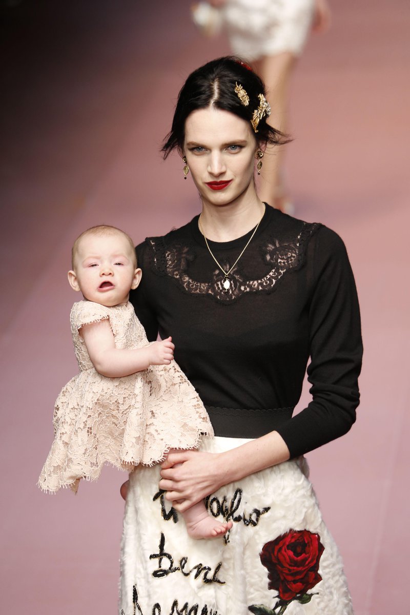 Lookmagazine's tweet photo. Sooo babies were a big deal at Dolce &amp; Gabbana's AW15 show http://t.co/mjWmKKP4P5 http://t.co/6ZeZ78WuBj